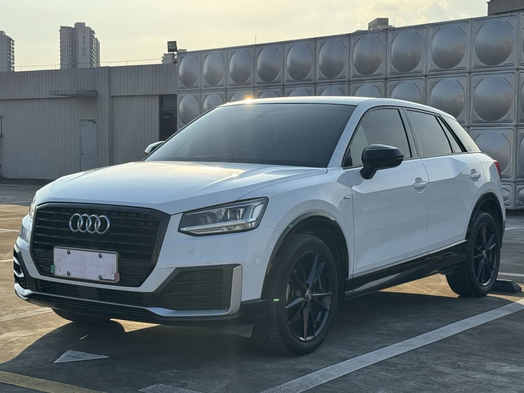 AUDI Q2L 2018