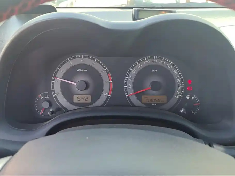 TOYOTA COROLLA 2011