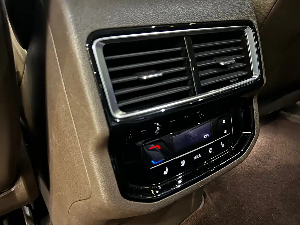 VOLKSWAGEN VILORAN 2022