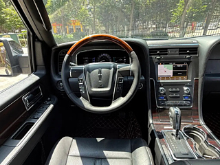 LINCOLN NAVIGATOR  2017 YEAR 3.5T AWD 2017