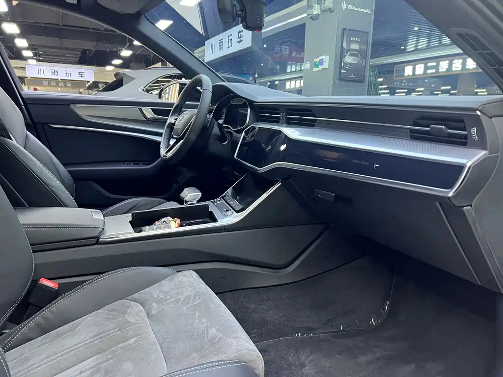 AUDI A6L 2021