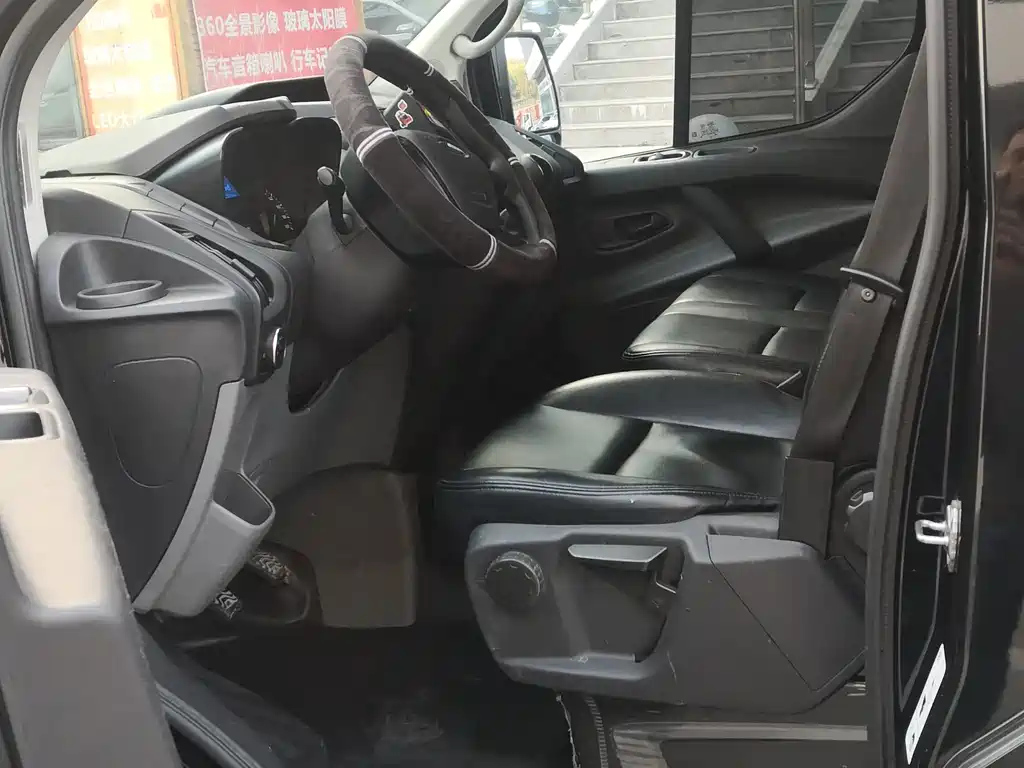 FORD TRANSIT 2022