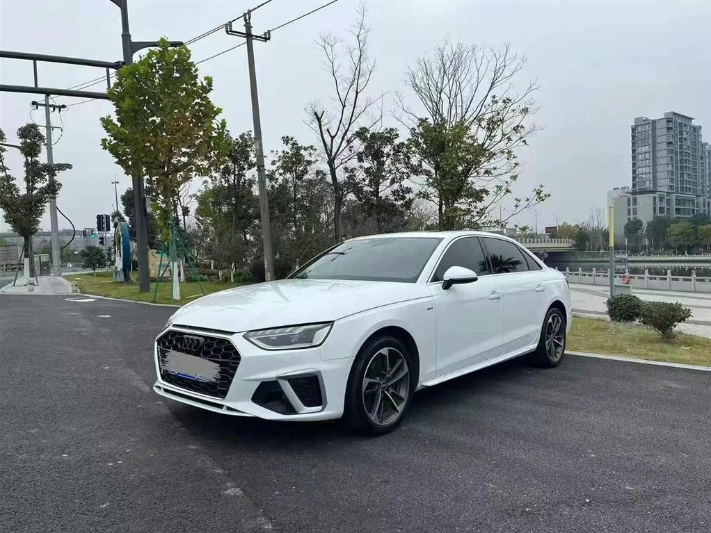 AUDI A4L 2022