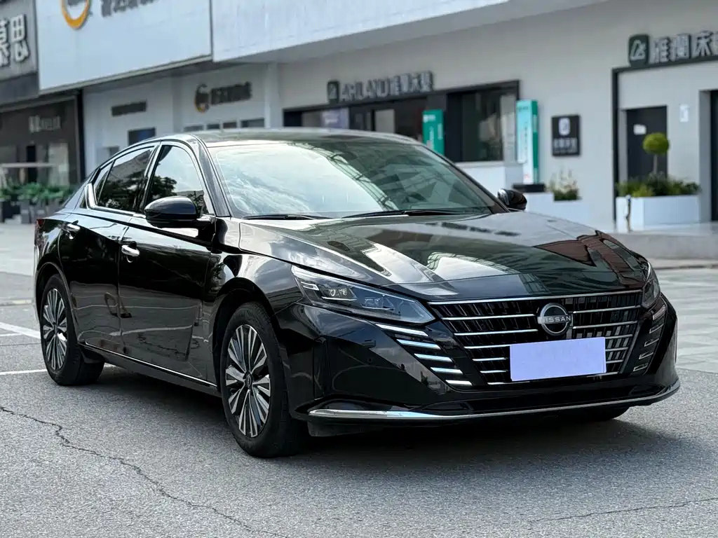 NISSAN TEANA 2022