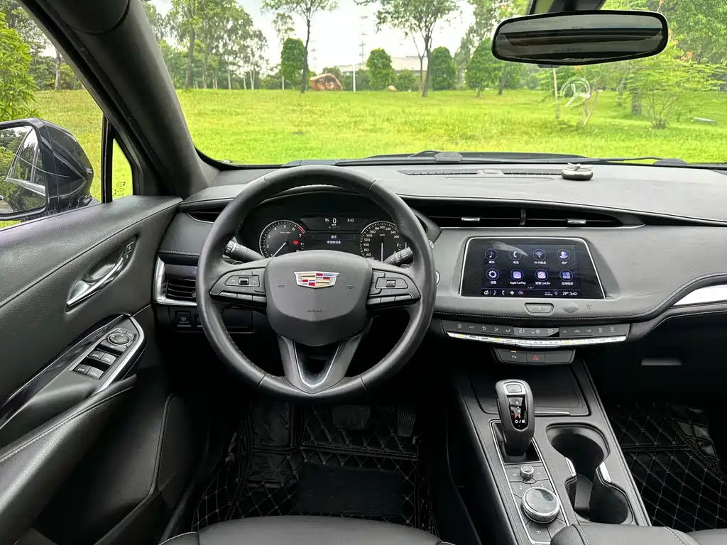 CADILLAC XT4 2018