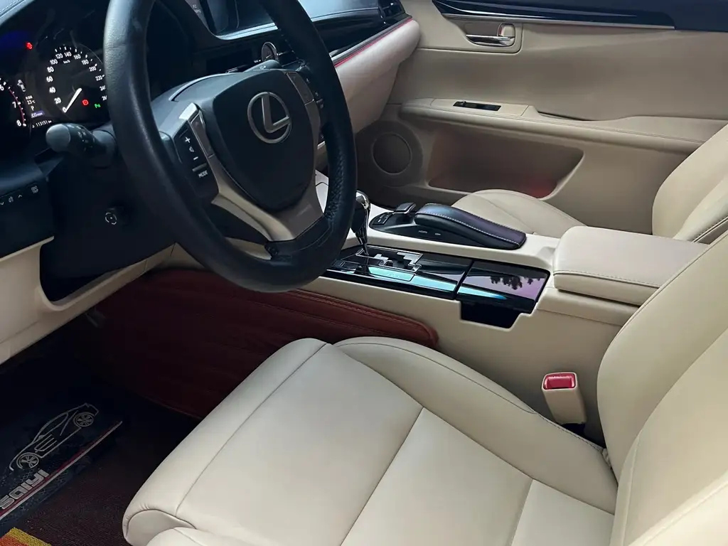 LEXUS ES 2014