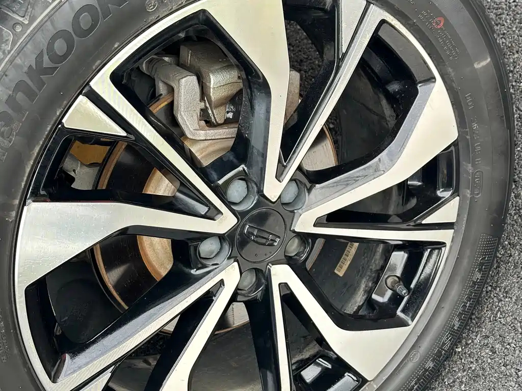 Фото Geely auto Tugella 2021 из Китая (№55409594)