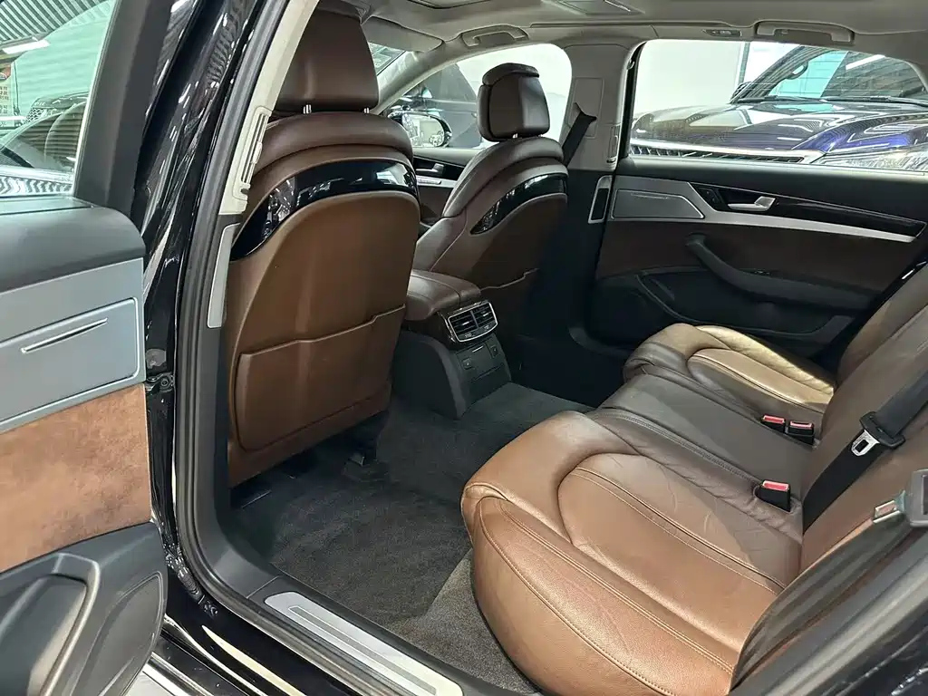 AUDI A8 2013