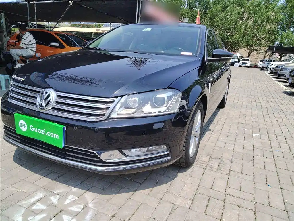 VOLKSWAGEN MAGOTAN 2015