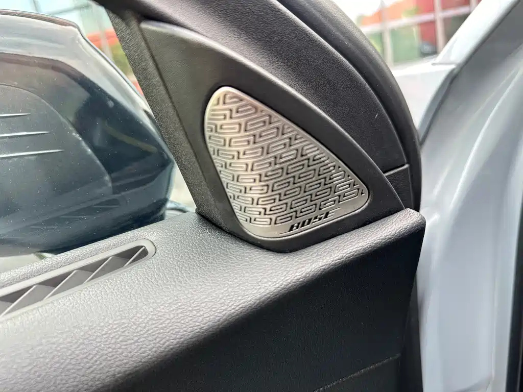 Фото Geely auto Tugella 2021 из Китая (№55409594)