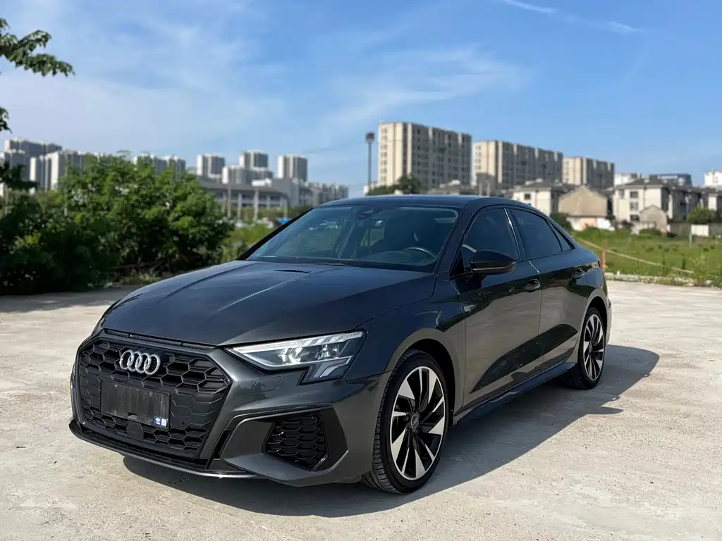 AUDI A3 2023