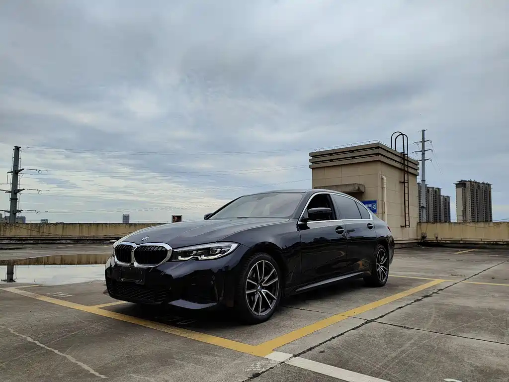 BMW 3-SERIES 2022