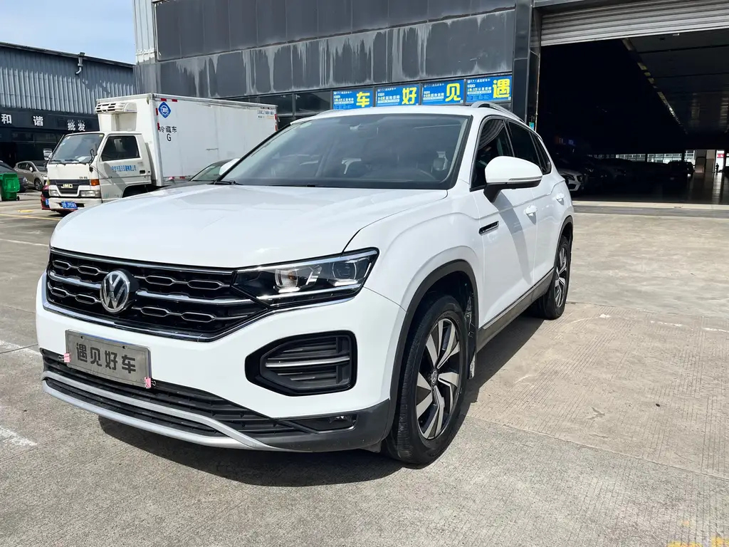 VOLKSWAGEN TAYRON 2020