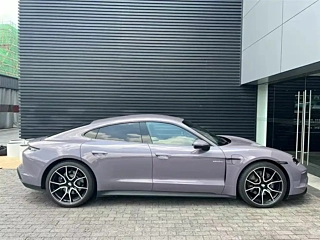 Заказать PORSCHE TAYCAN
