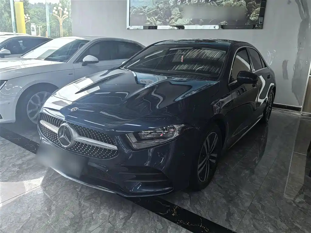 MERCEDES BENZ A-CLASS 2019