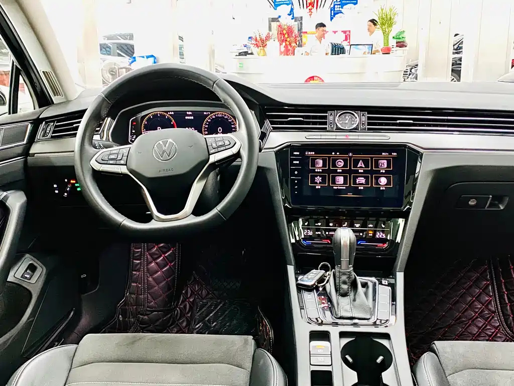 VOLKSWAGEN MAGOTAN 2022