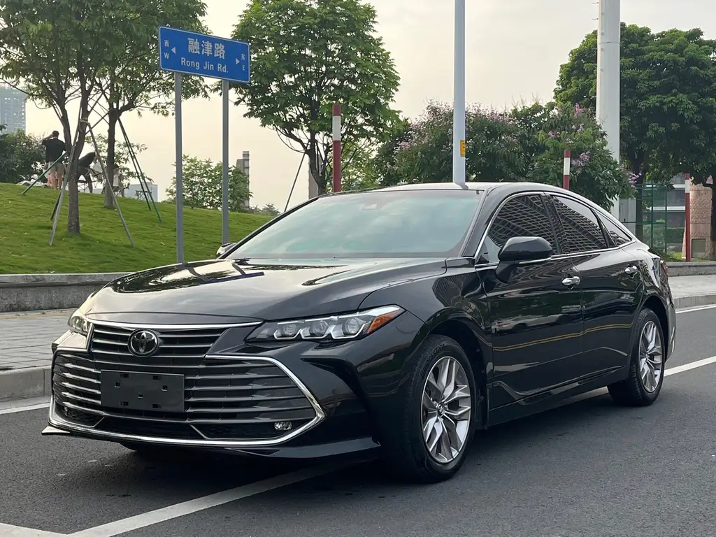 TOYOTA AVALON 2019
