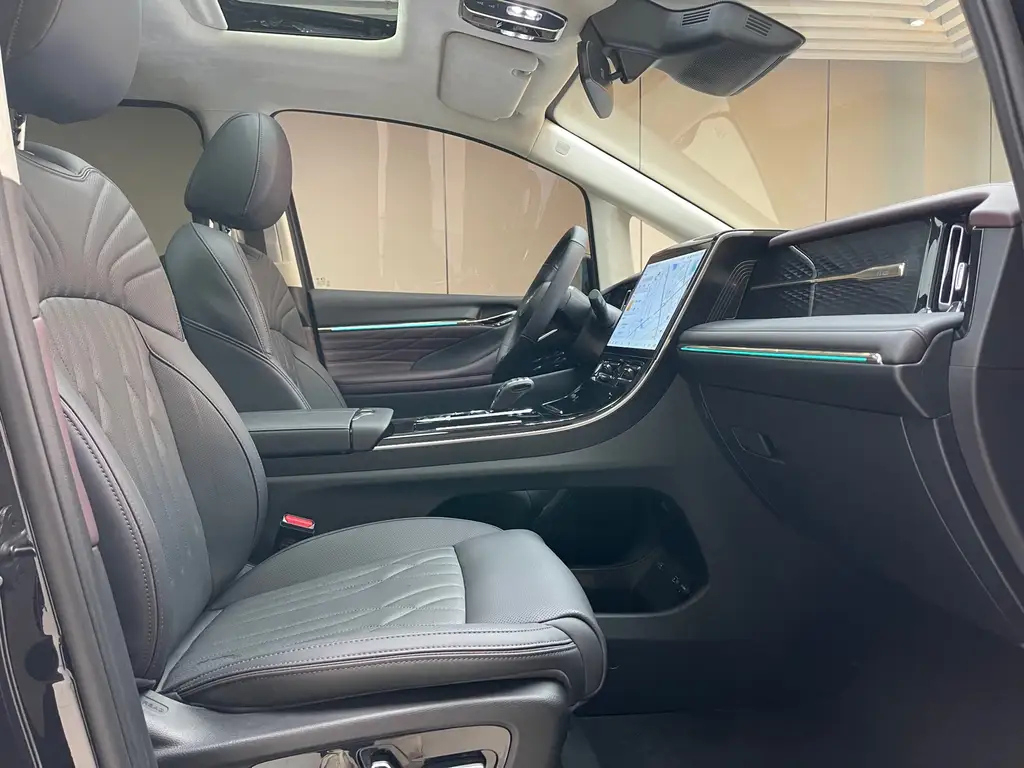 TRUMPCHI M8 2024