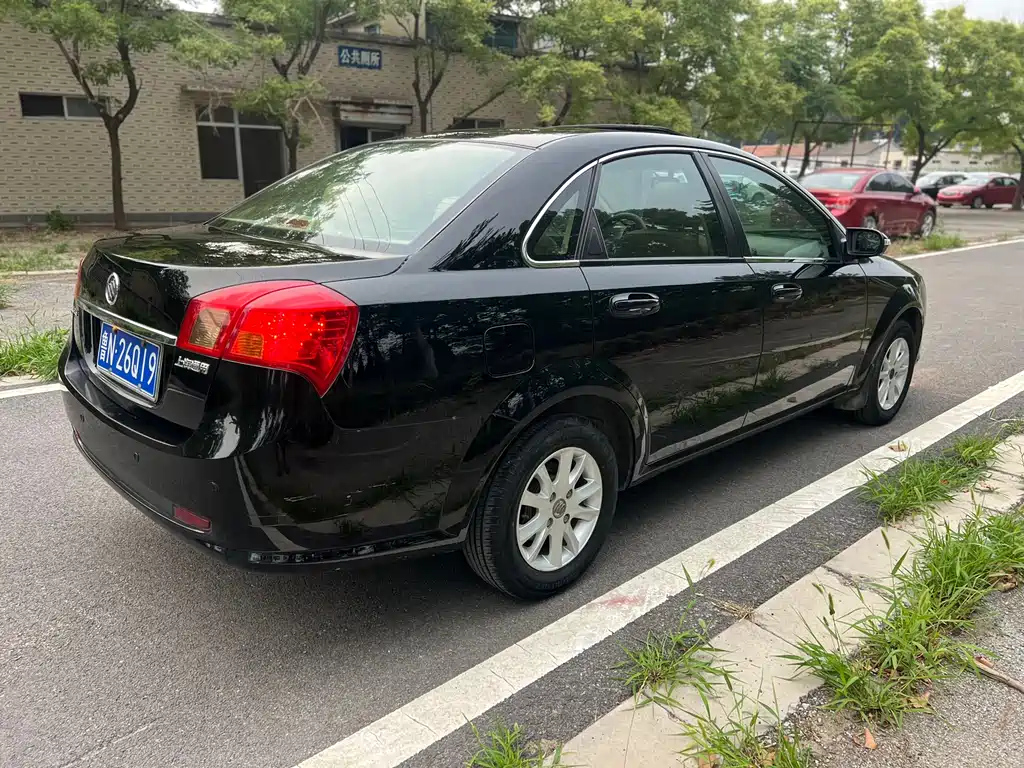 BUICK EXCELLE 2011
