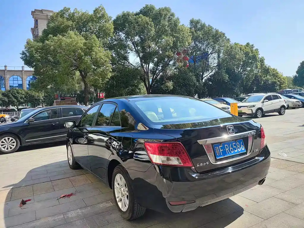 ZOTYE Z300 2013