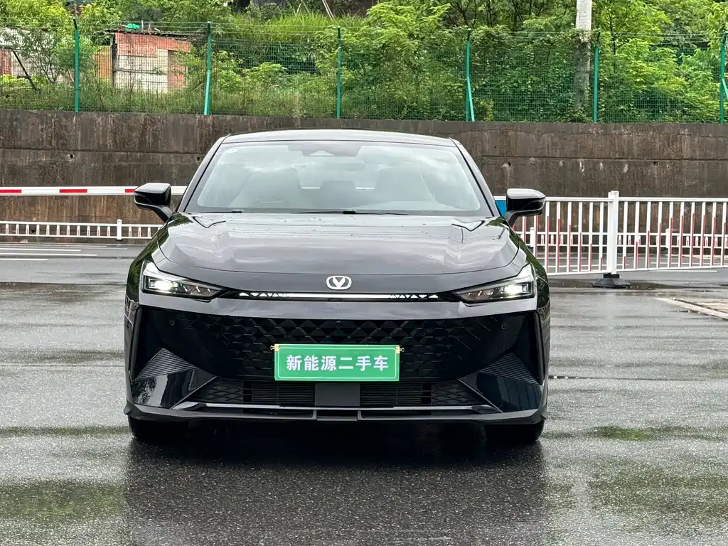 CHANGAN UNI-V SMART IDD 2024