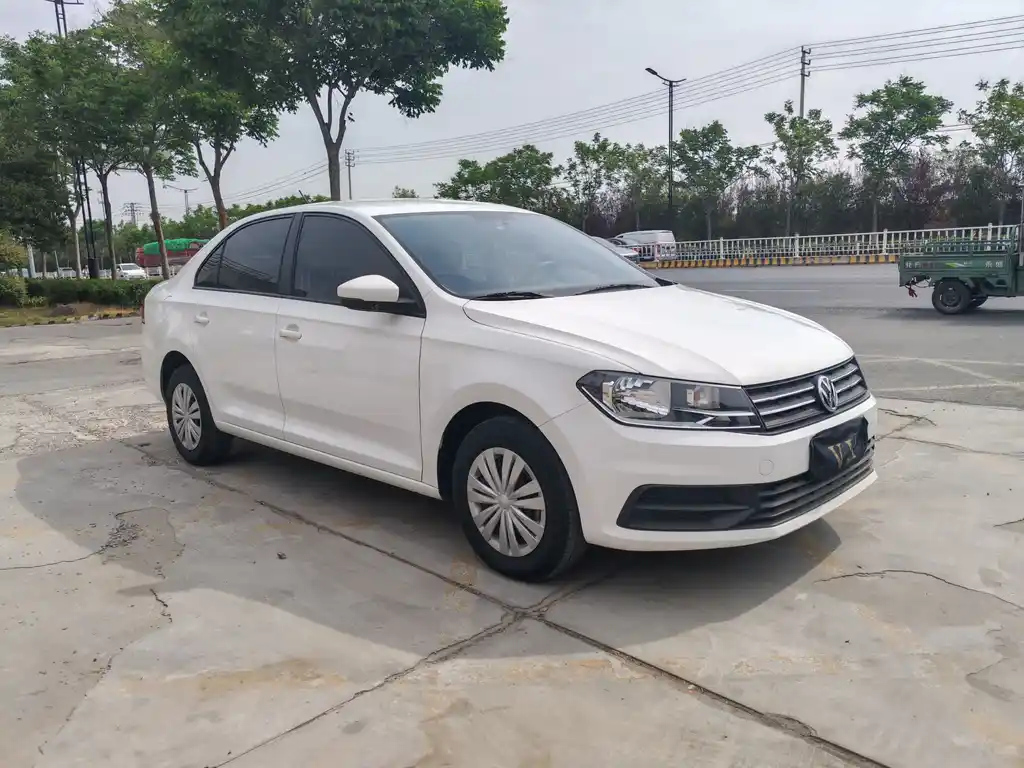 VOLKSWAGEN SANTANA 2021