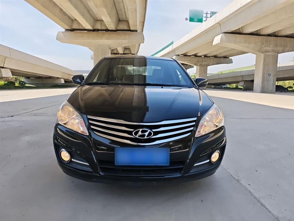 HYUNDAI CELESTA 2011