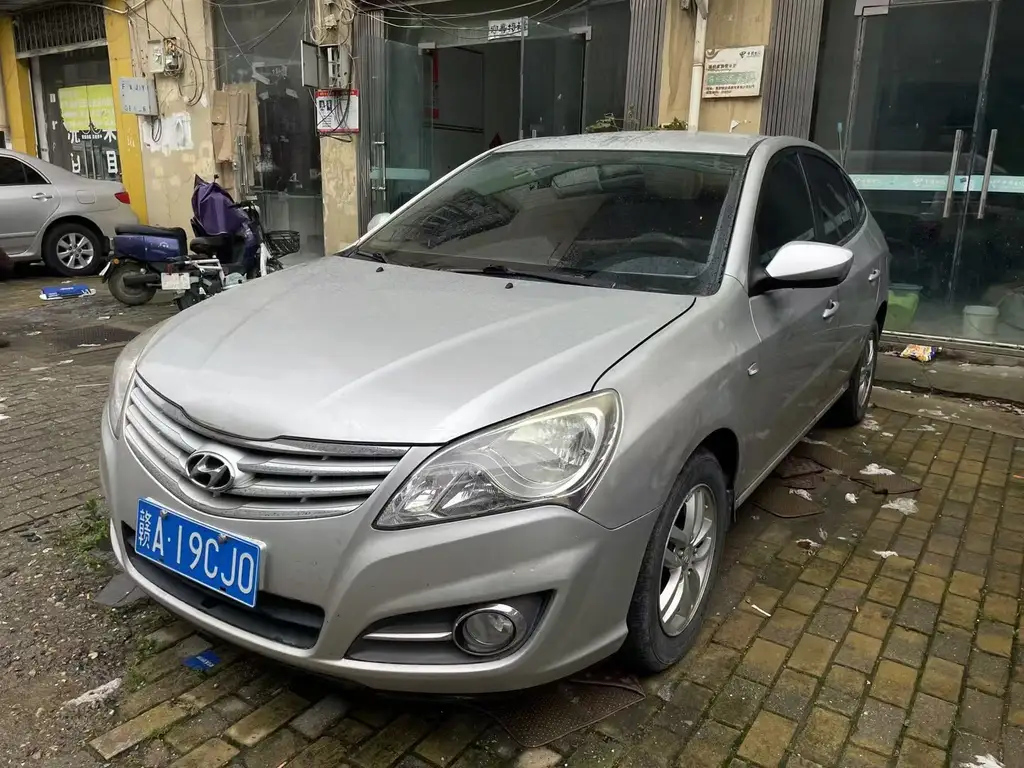 HYUNDAI CELESTA 2011