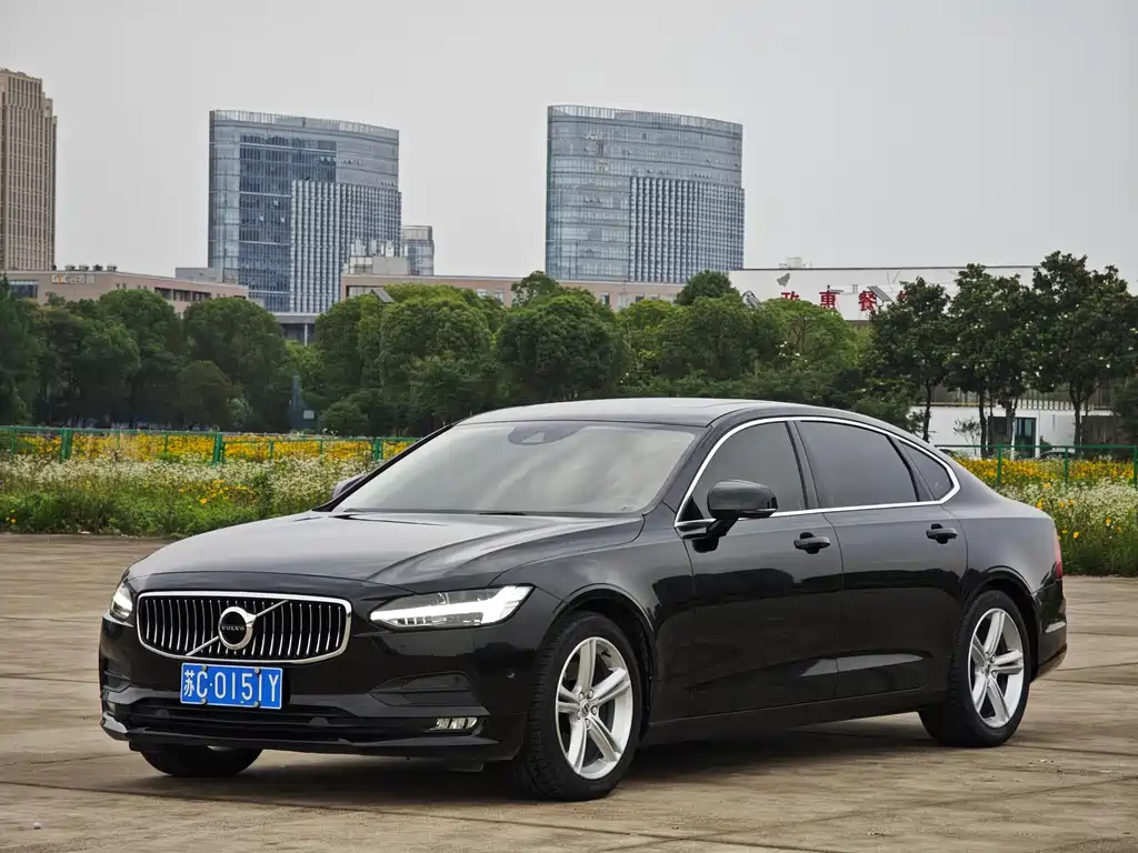 Аукционный лист VOLVO S90 2018