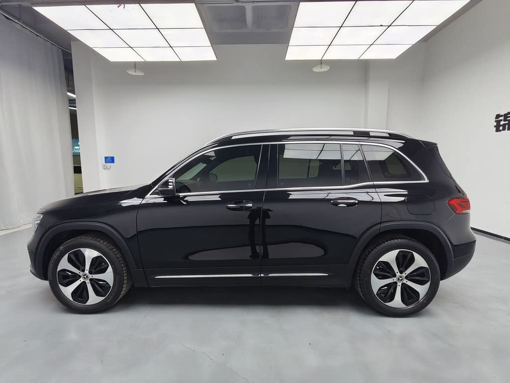 MERCEDES BENZ GLB 2022