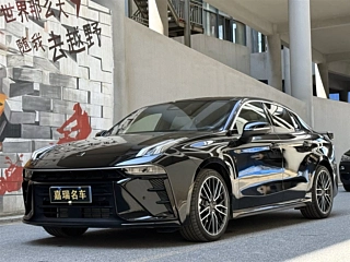 LYNK&CO 03