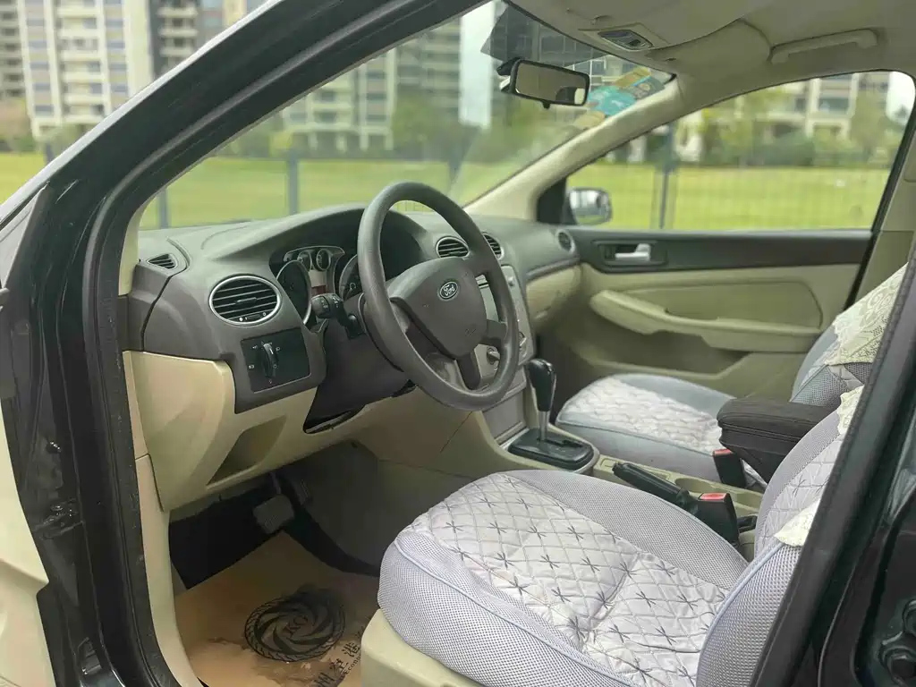 FORD FOCUS 2013