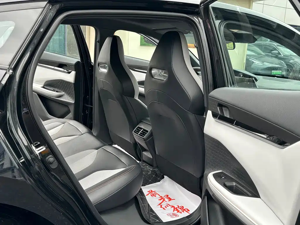 CHANGAN UNI-V SMART IDD 2024