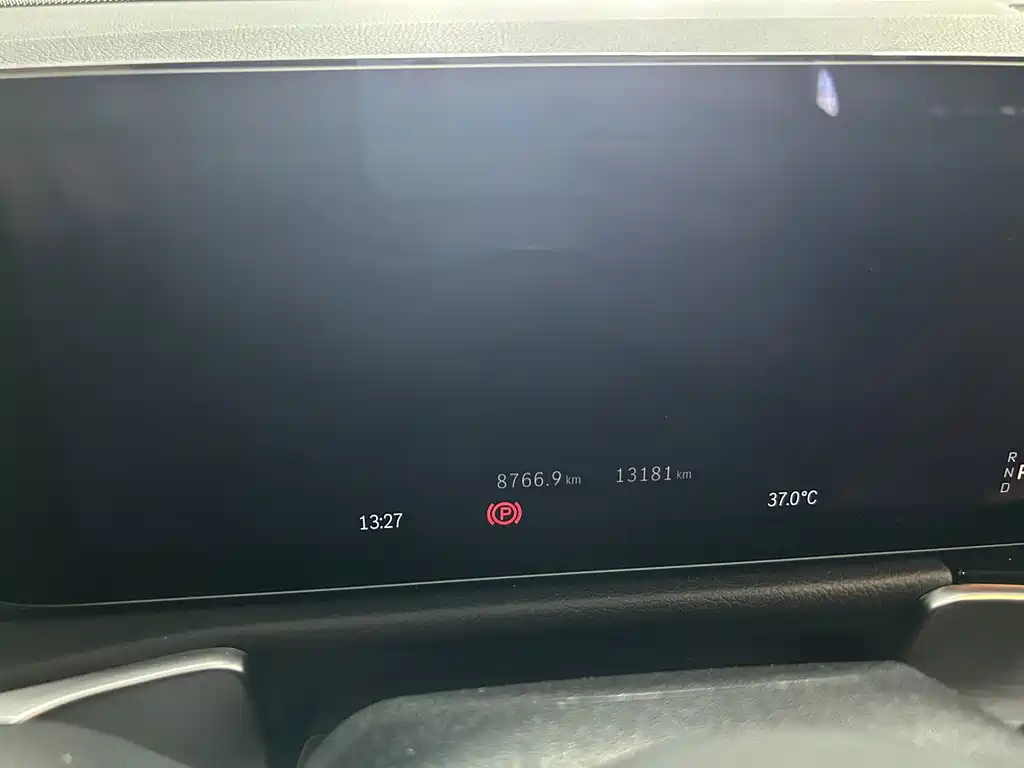MERCEDES BENZ GLB 2024