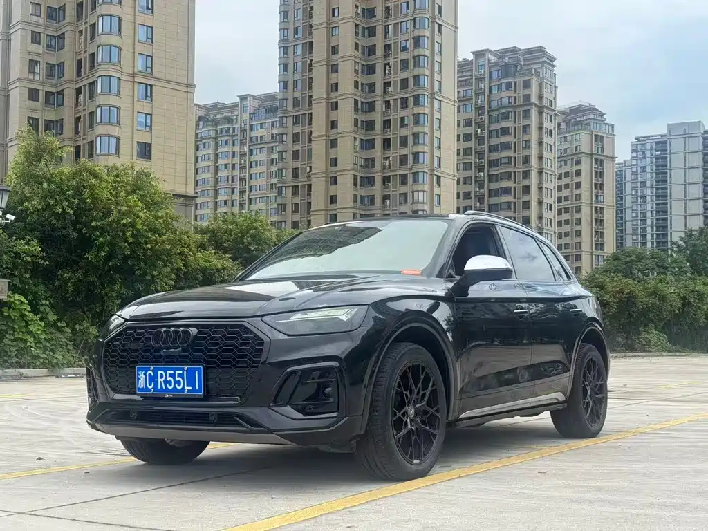 AUDI Q5L 2021