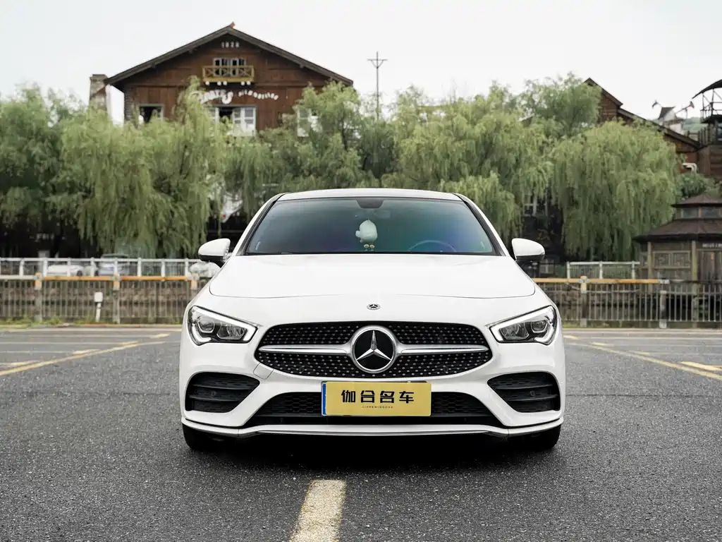 MERCEDES BENZ CLA 2022