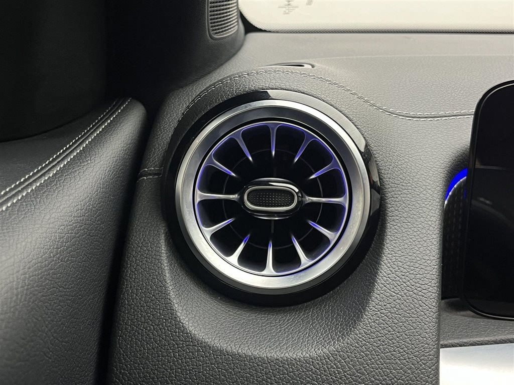 MERCEDES BENZ GLB 2021