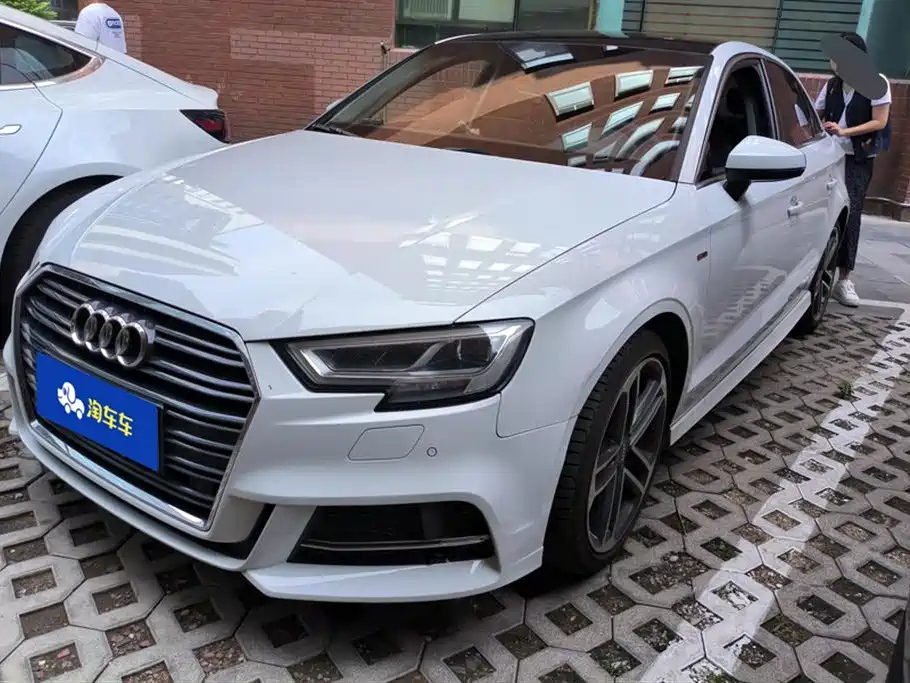 AUDI A3 2017