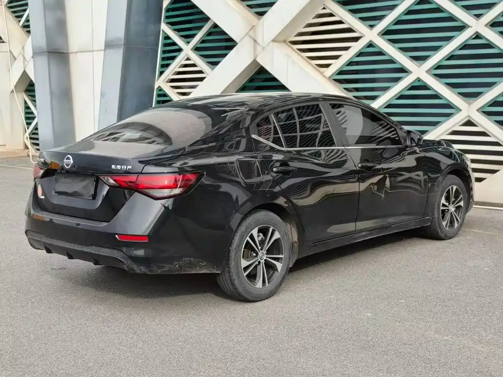 NISSAN SYLPHY 2022