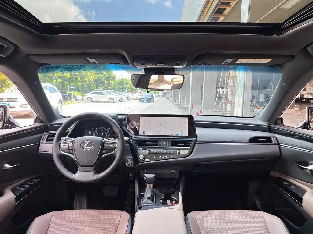 LEXUS ES 2022