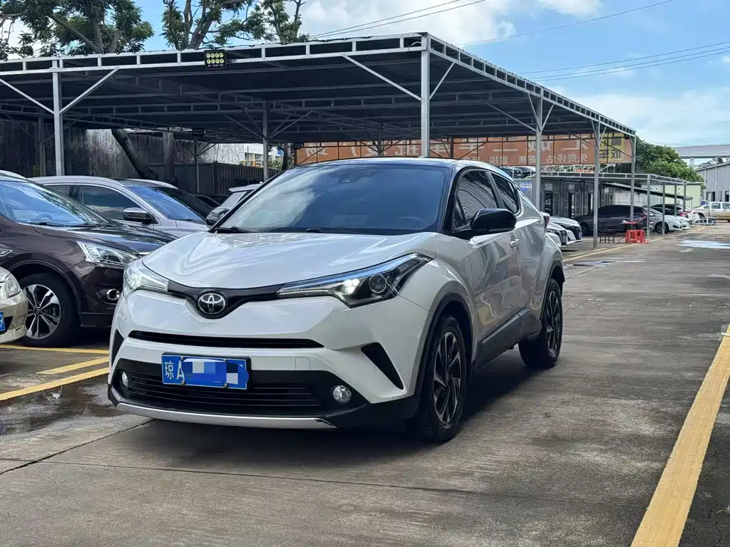 TOYOTA IZOA 2018