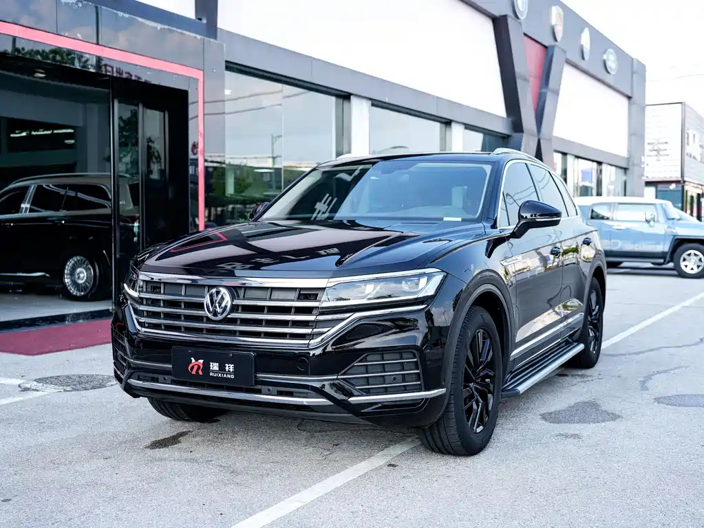 VOLKSWAGEN TOUAREG 2019