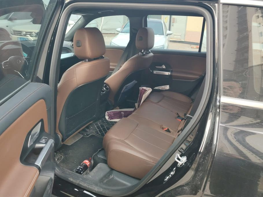 MERCEDES BENZ GLB 2023