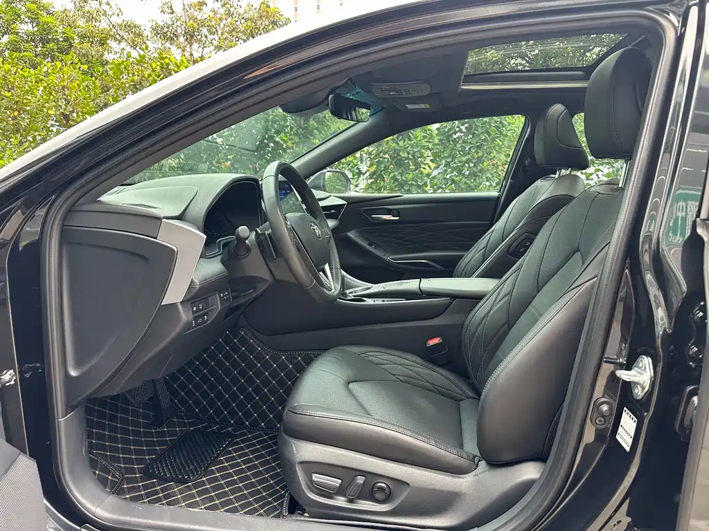 TOYOTA AVALON 2022