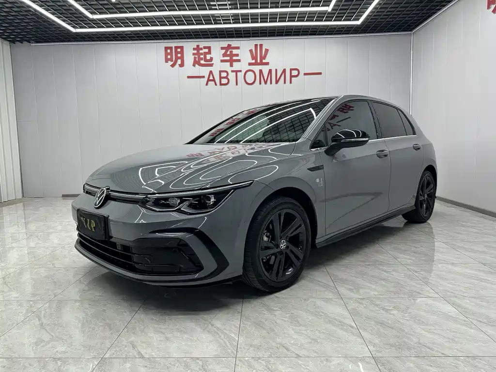 VOLKSWAGEN GOLF 2021