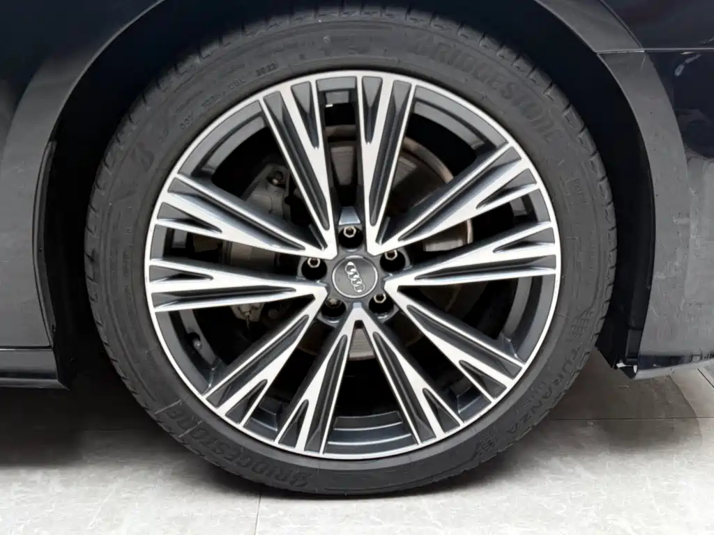 AUDI A6L 2021