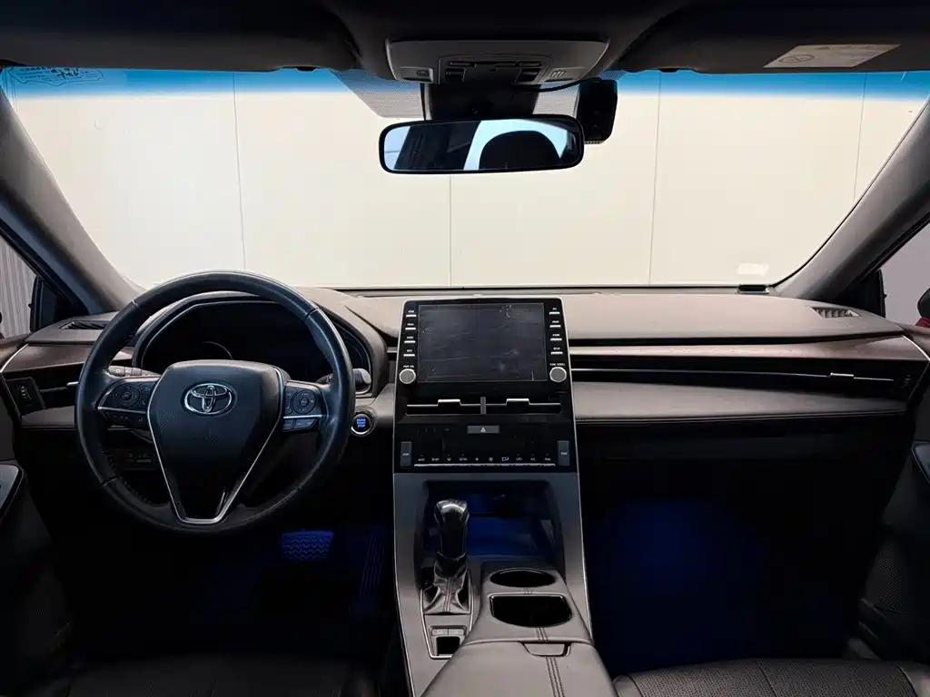 TOYOTA AVALON 2019