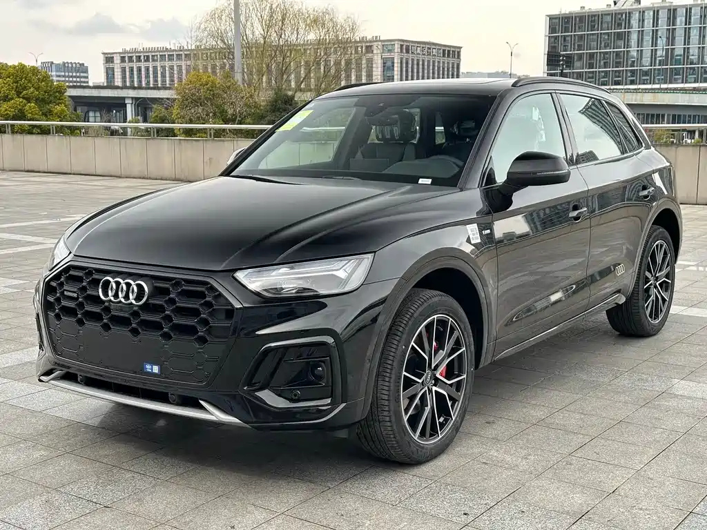 AUDI Q5L 2025
