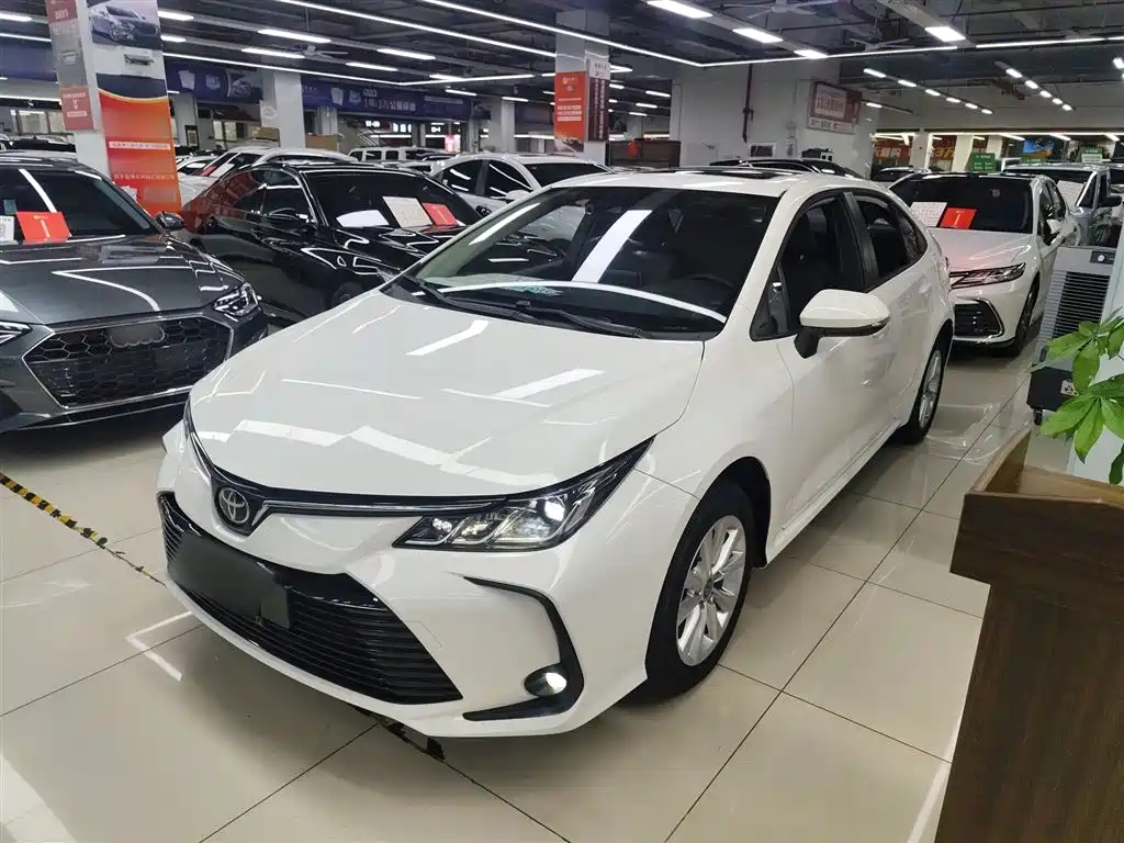 TOYOTA COROLLA 2023