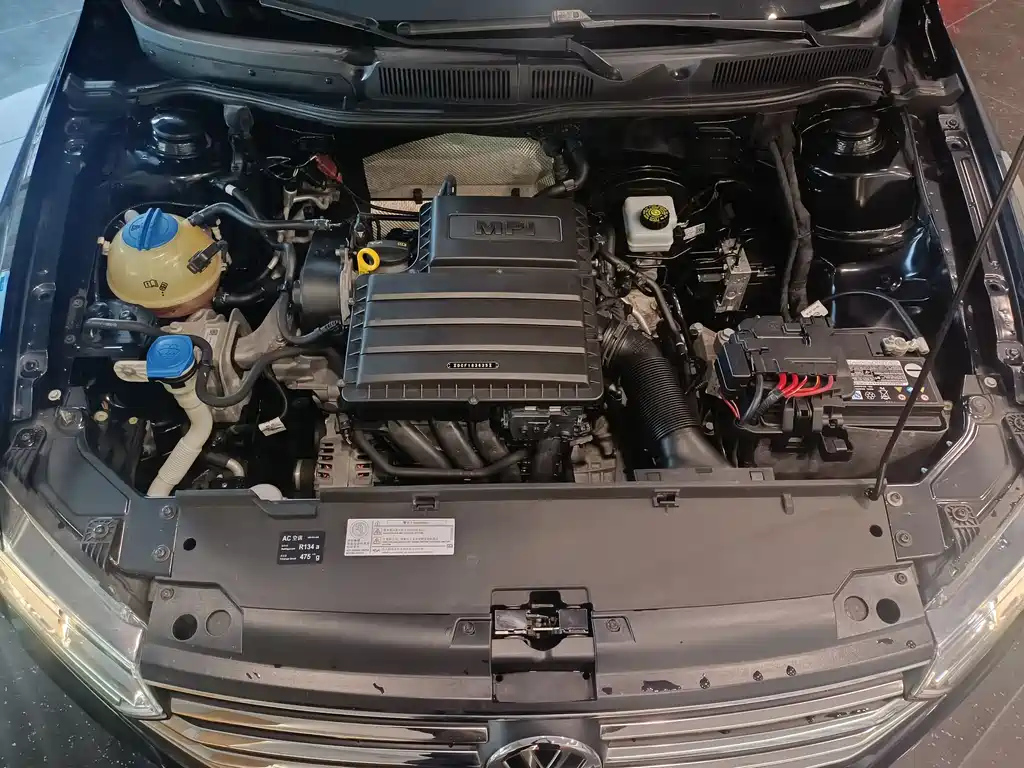 VOLKSWAGEN BORA 2018